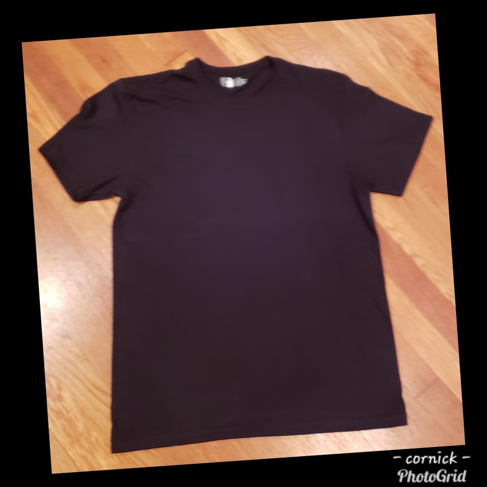 Black Tee